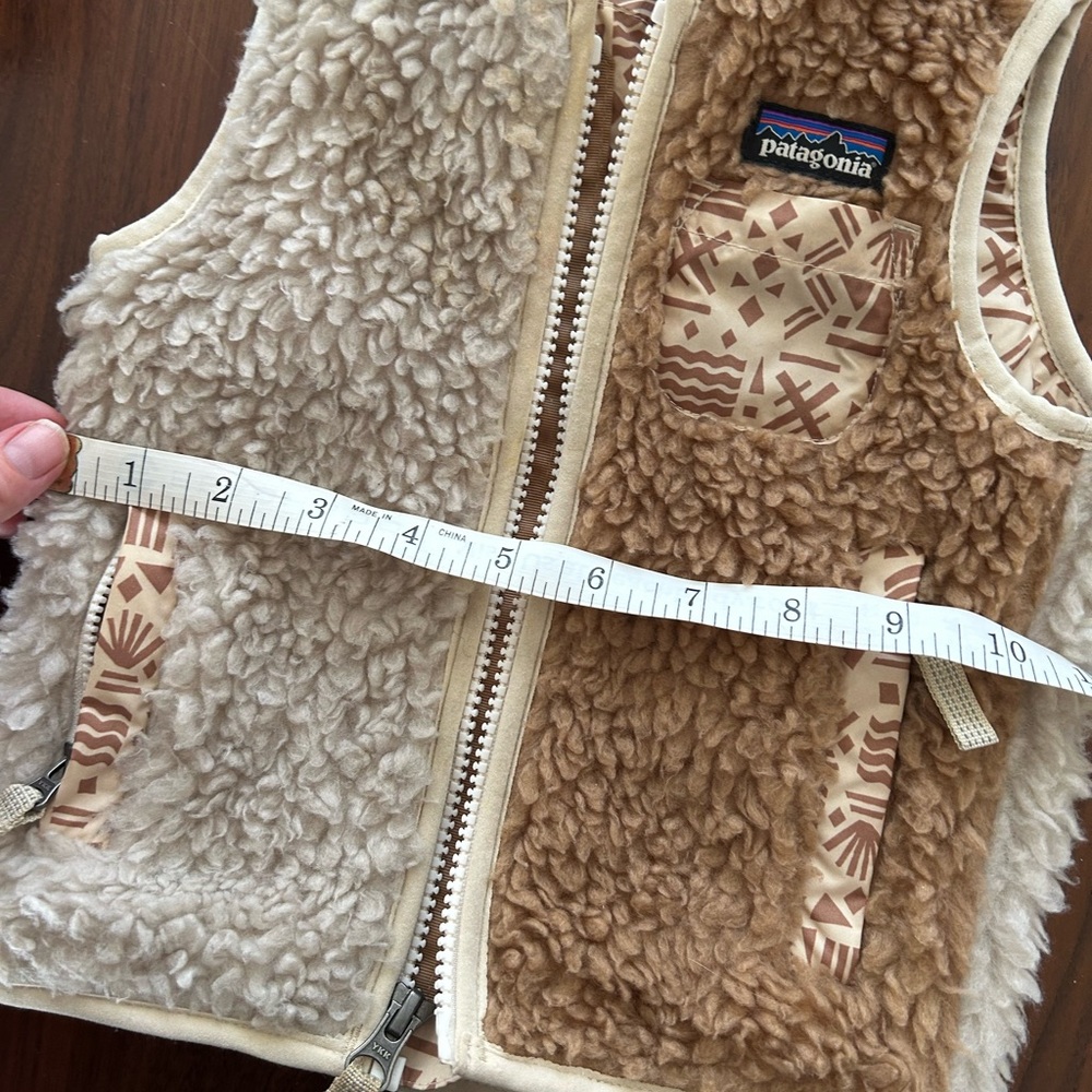 Patagonia Baby Vest with Geometric Pattern - Picture 8 of 8